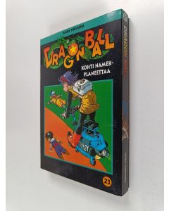 Kirjailijan Akira Toriyama käytetty kirja Kohti Namek-planeettaa