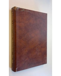 Kirjailijan Simo Pakarinen käytetty kirja Suomalainen kirjallisuus 1911-1915 : aakkosellinen ja aineenmukainen luettelo = La litterature finnoise 1911-1915 : catalogue alphabetique et systematique