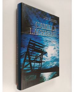 Kirjailijan Camilla Läckberg käytetty kirja Sjöjungfrun