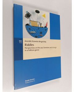 Kirjailijan Annikki Kaivola-Bergenhöj käytetty kirja Riddles