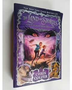 Kirjailijan Chris Colfer käytetty kirja The enchantress returns