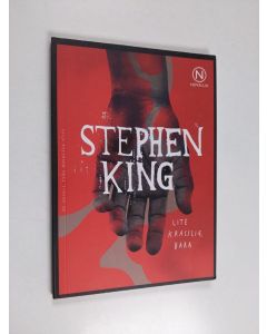 Kirjailijan Stephen King käytetty kirja Lite krasslig, bara ; översättning av Lena Jonsson