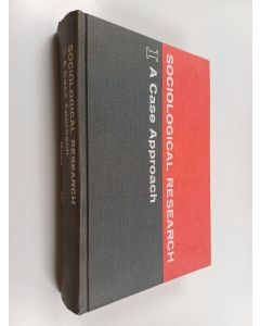 Kirjailijan Matilda White Riley käytetty kirja Sociological Research 1 : A case approach