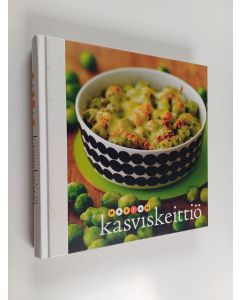 Kirjailijan Arja Hopsu-Neuvonen käytetty kirja Martan kasviskeittiö