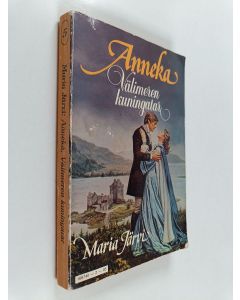 Kirjailijan Maria Järvi käytetty kirja Anneka, Välimeren kuningatar
