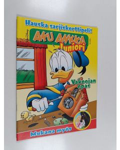 Kirjailijan Walt Disney käytetty teos Aku Ankka juniori 10/2016