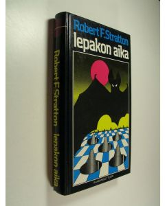 Kirjailijan Robert F. Stratton käytetty kirja Lepakon aika