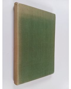 Kirjailijan E. A. Maxwell käytetty kirja The methods of plane projective geometry based on the use of general homogeneous coordinates