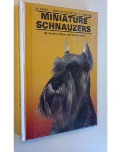Kirjailijan Beverly Pisano käytetty kirja Miniature schnauzers