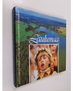 Kirjailijan Aarne Mesikäpp käytetty kirja Laulumaa Pesennyj kraj = Land of song = Land des Gesangs