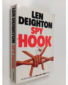 Kirjailijan Len Deighton käytetty kirja Spy Hook