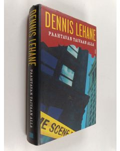 Kirjailijan Dennis Lehane käytetty kirja Paahtavan taivaan alla