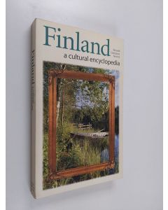 Tekijän Olli Alho  käytetty kirja Finland : a cultural encyclopedia