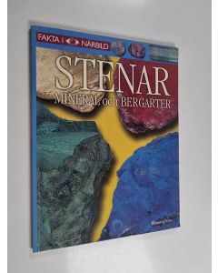 Kirjailijan R. F. Symes käytetty kirja Stenar : mineral och bergarter