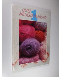 Kirjailijan Marja-Leena Hiltunen käytetty kirja Uusi neulekirjasto 1