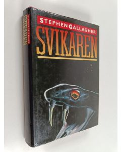 Kirjailijan Stephen Gallagher käytetty kirja Svikaren