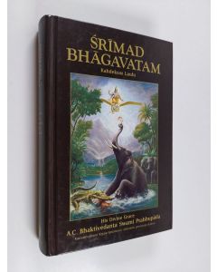 Kirjailijan A. C. Bhaktivedanta käytetty kirja Śrīmad Bhāgavatam : kahdeksas laulu : "kosmisen luomuksen kokoonkeriminen"