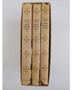 Kirjailijan Alexandre Dumas käytetty kirja Kolme muskettisoturia 1-3 pahvikotelossa
