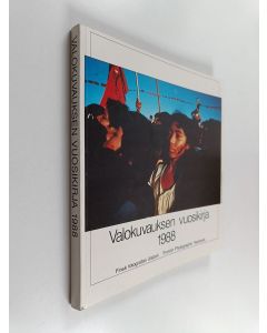 käytetty kirja Valokuvauksen vuosikirja 1988