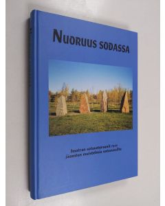 käytetty kirja Nuoruus sodassa : Imatran sotaveteraanit ry:n jäsenten muistelmia sotavuosilta