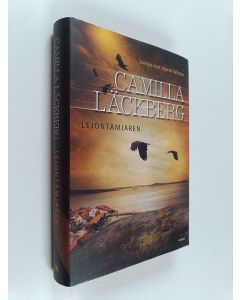 Kirjailijan Camilla Läckberg käytetty kirja Lejontämjaren