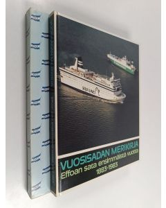 Kirjailijan Paavo Haavikko käytetty kirja Vuosisadan merikirja : EFFOAn sata ensimmäistä vuotta 1883-1983 (kotelossa)