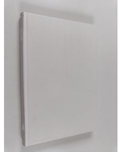 Kirjailijan Tytti Träff käytetty kirja Eija Merilän uusi laulu