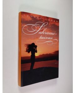 Kirjailijan Lesley Lokko käytetty kirja Sahramitaivas