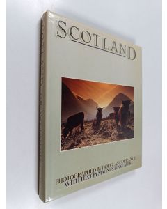 Kirjailijan Douglas Corrance käytetty kirja Scotland