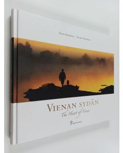 Kirjailijan Paavo Hamunen käytetty kirja Vienan sydän - The heart of Viena