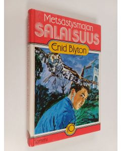 Kirjailijan Enid Blyton käytetty kirja Metsästysmajan salaisuus