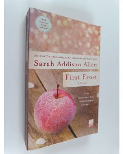 Kirjailijan Sarah Addison Allen käytetty kirja First Frost - A Novel