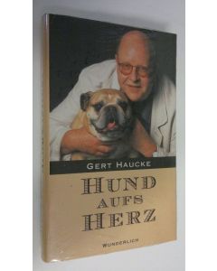 Kirjailijan Gert Haucke käytetty kirja Hund aufs Herz (UUSI)