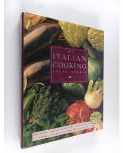Kirjailijan Carla Capalbo käytetty kirja The Italian Cooking Encyclopedia