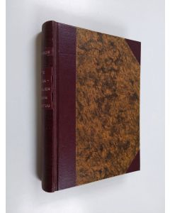 Kirjailijan Rudolf Björnsson käytetty kirja Mitä akkunaverhojen takana tapahtuu 1-2 : kaksiosainen romaani