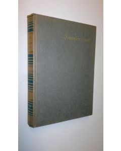 Kirjailijan Karl Gustav Izikowitz käytetty kirja Sumujen vuori : viidakkoretkiä Ranskan Indo-Kiinassa