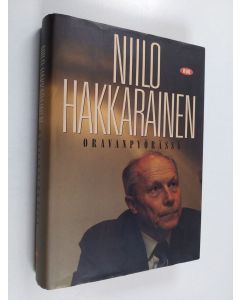 Kirjailijan Niilo Hakkarainen käytetty kirja Oravanpyörässä (ERINOMAINEN)