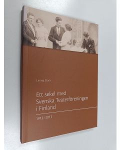 Kirjailijan Linnea Stara käytetty kirja Ett sekel med Svenska Teaterföreningen i Finland 1913-2013