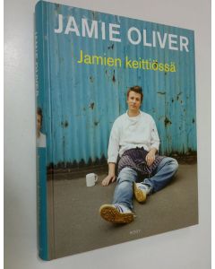 Kirjailijan Jamie Oliver käytetty kirja Jamien keittiössä