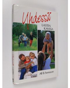 Kirjailijan Alf B. Svensson käytetty kirja Yhdessä lasten kanssa