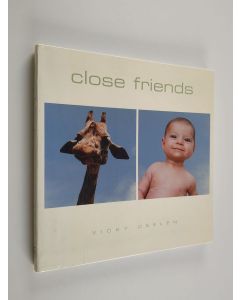 Kirjailijan Vicky Ceelen käytetty kirja Close Friends