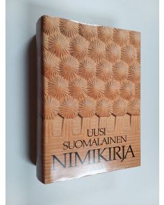 Tekijän Kustaa ym. Vilkuna  käytetty kirja Uusi suomalainen nimikirja