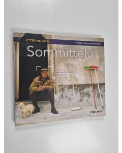 Kirjailijan Peter Ensenberger käytetty kirja Etsimessä : sommittelu
