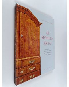 Kirjailijan Torsten Sylvén käytetty kirja Är möbeln äkta : konstnickaren Torsten Sylvén bedömer antika möbler och ger råd till Jane Fredlund