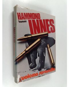 Kirjailijan Hammond Innes käytetty kirja Kuolema savannilla