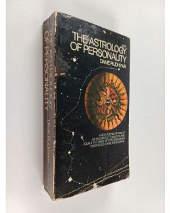 Kirjailijan Dane Rudhyar käytetty kirja The Astrology of Personality - A Re-formulation of Astrological Concepts and Ideals, in Terms of Contemporary Psychology and Philosophy