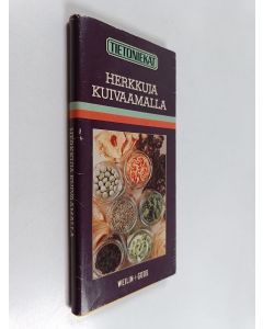 Kirjailijan Phyllis Hobson käytetty kirja Herkkuja kuivaamalla