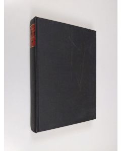 Kirjailijan Gunnar Gunnarson käytetty kirja Ryssland 1917 : en revolutionskrönika månad för månad