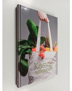 Kirjailijan Tuija Ruuska käytetty kirja Kasvisaskeleet