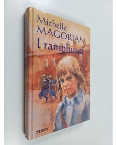 Kirjailijan Michelle Magorian käytetty kirja I rampljuset